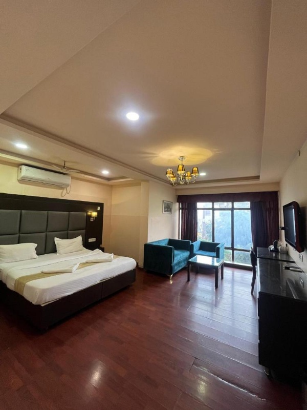 Hotel Saiprakash image 5