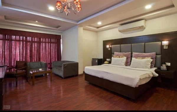 Hotel Saiprakash image 9